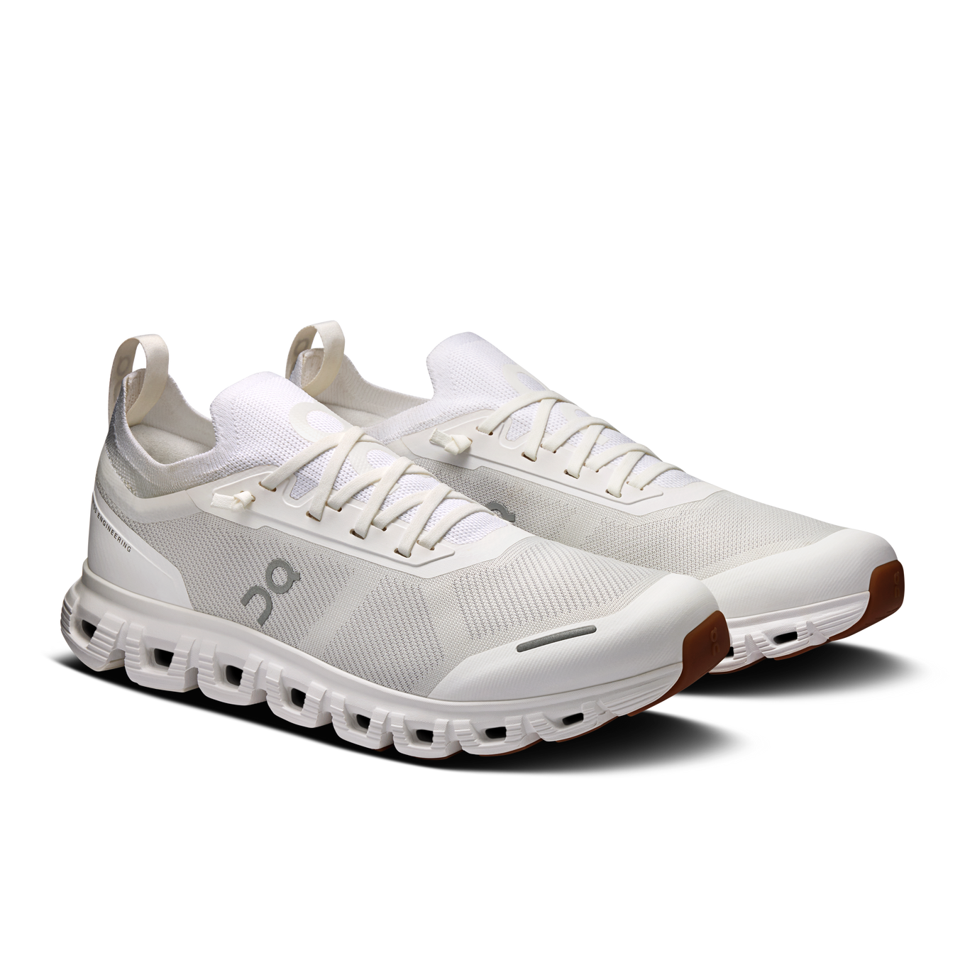 On Cloud 6 Versa M White/White
